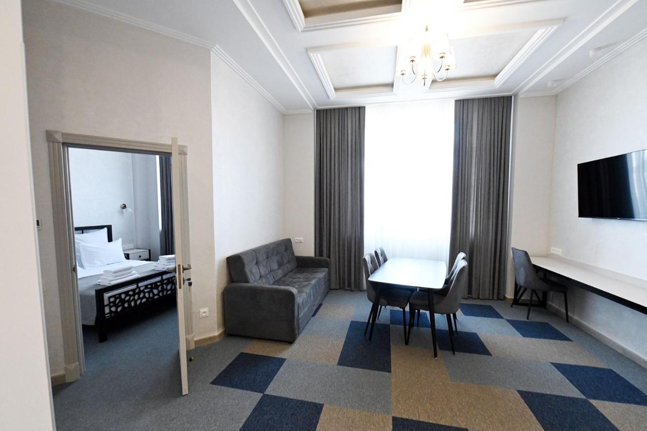 Prime Hotel Гюмри Экстерьер фото