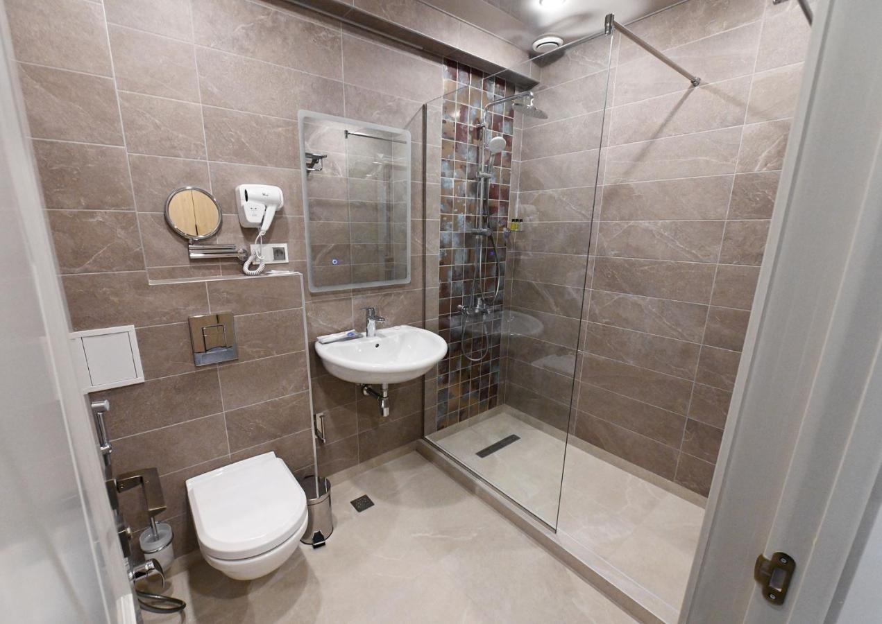 Prime Hotel Гюмри Экстерьер фото