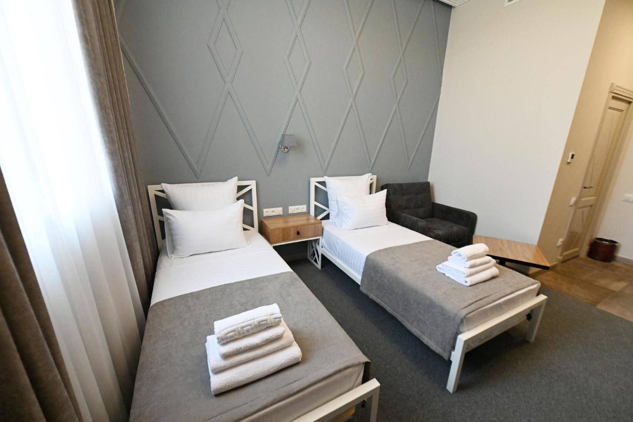 Prime Hotel Гюмри Экстерьер фото