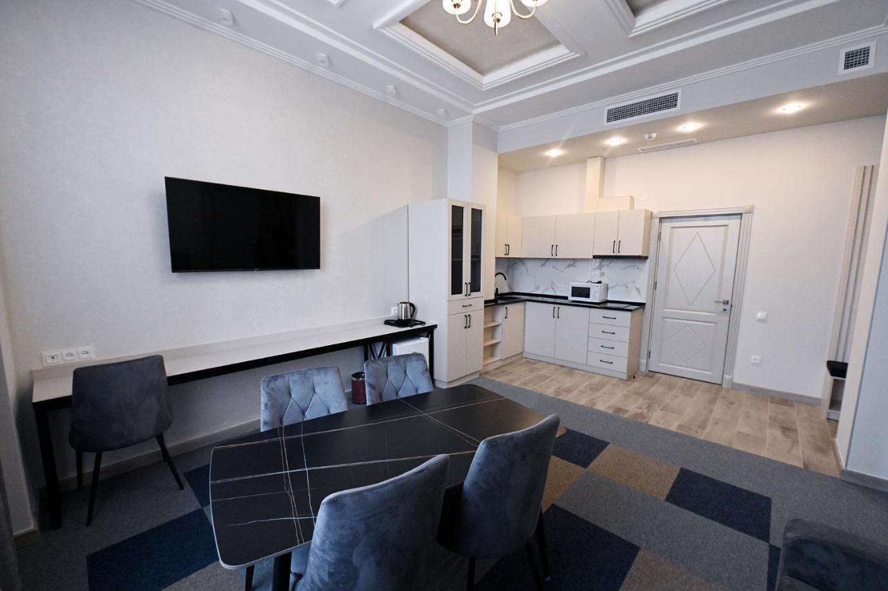 Prime Hotel Гюмри Экстерьер фото