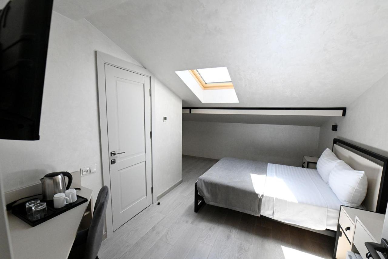Prime Hotel Гюмри Экстерьер фото