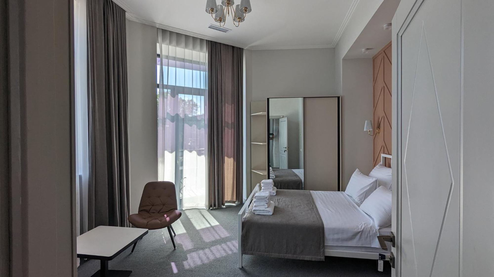 Prime Hotel Гюмри Экстерьер фото