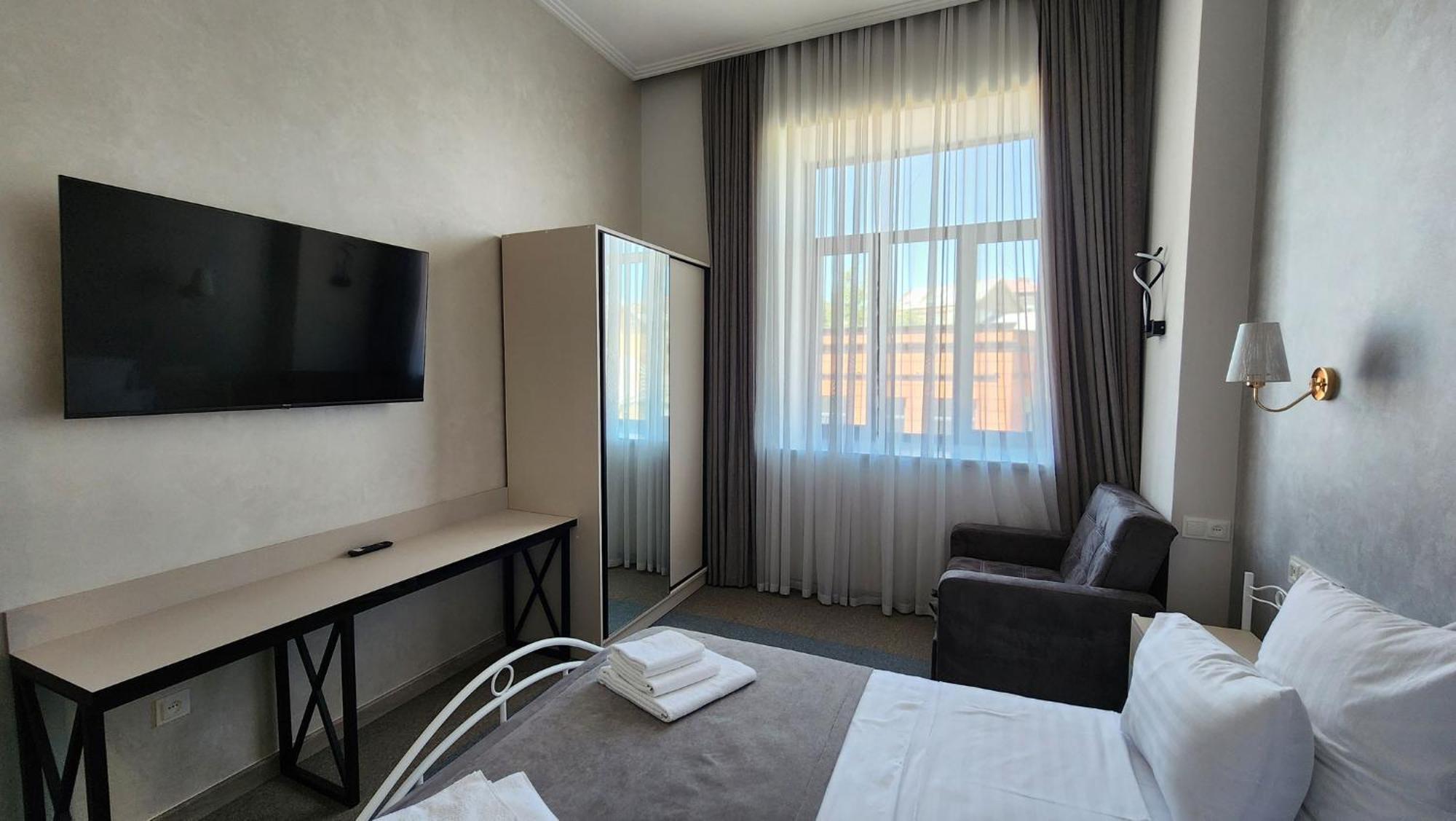Prime Hotel Гюмри Экстерьер фото
